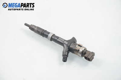 Дюза дизел за Toyota Corolla Hatchback (11.2001 - 02.2007) 2.0 D-4D (CDE120), 90 к.с., № Denso 23670-27020
